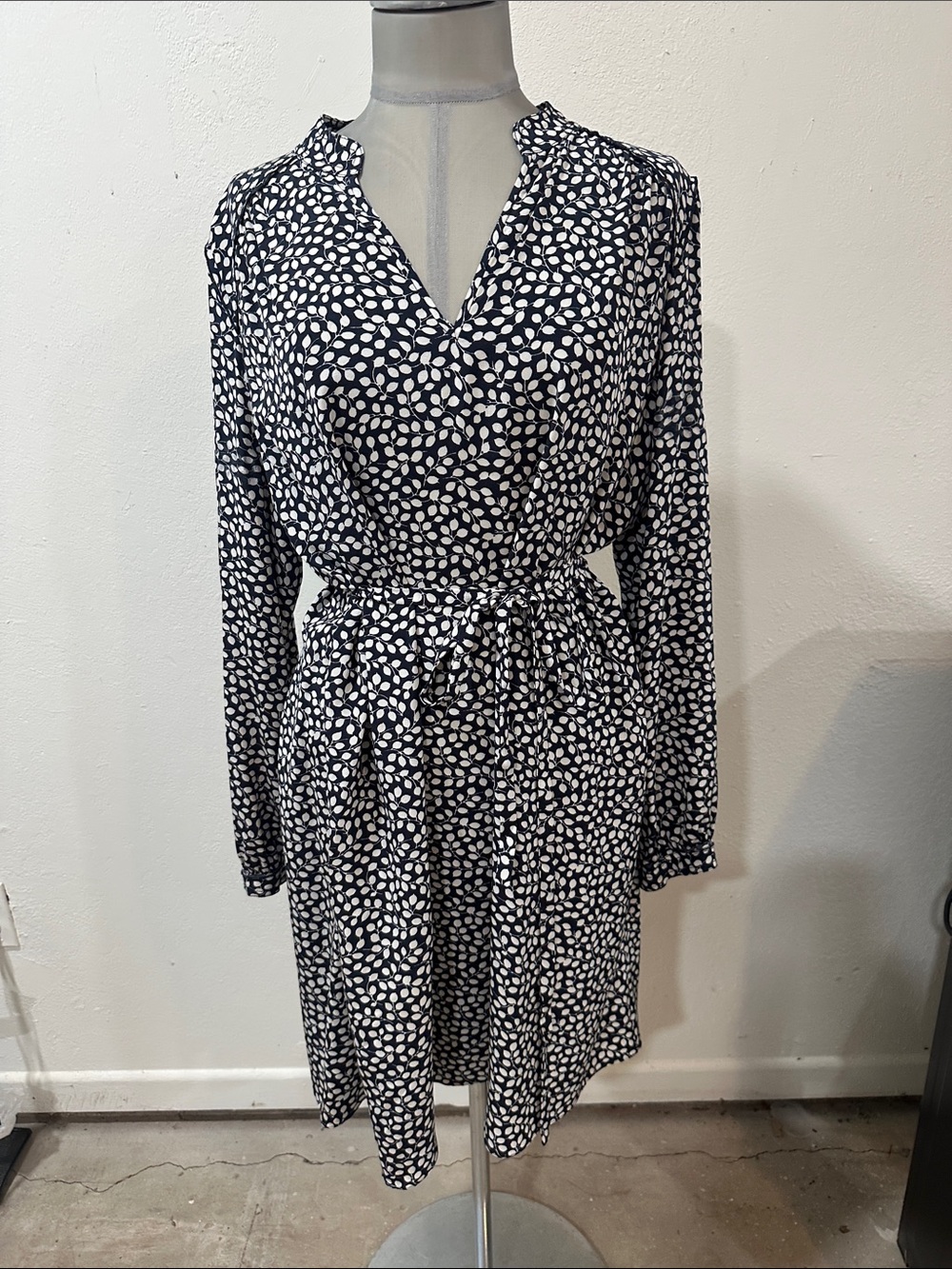 Diane Von Furstenberg Navy and White Long Sleeve Printed Wrap Dress